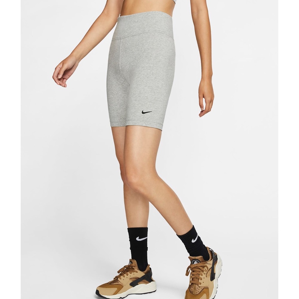 NWT Nike Leg-A-See Bike Shorts